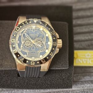 💀 Invicta Pro Diver Sugar Skull Gold Tone Watch - New w/ Tag